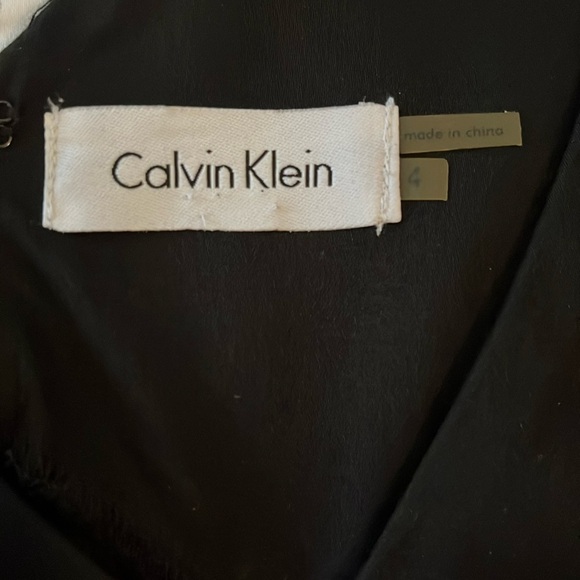 Calvin Klein Black Cap-sleeve Fit & Flare Dress, size 4 - Picture 4 of 5